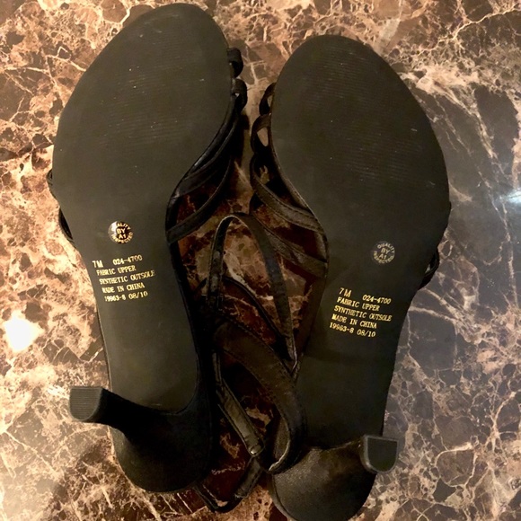 Jacqueline Ferrar Strappy High Heels - Picture 5 of 9